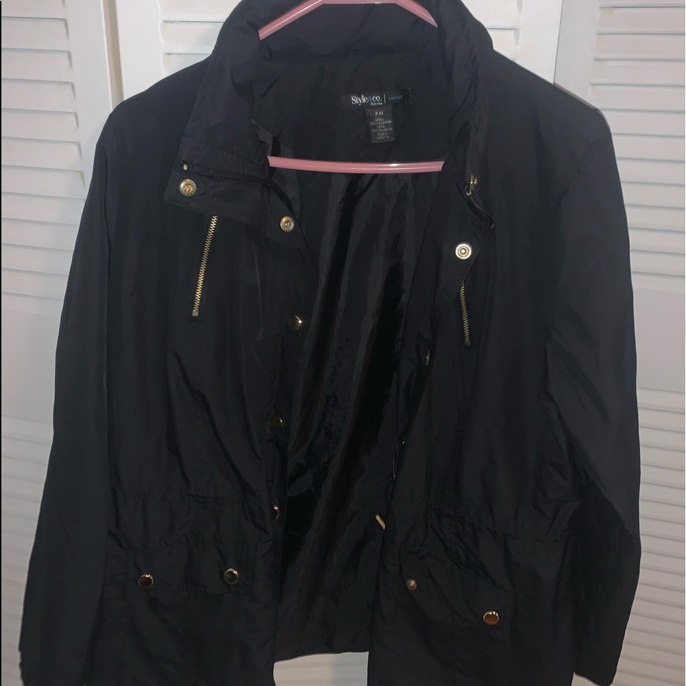 Style & Co. wind breaker